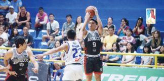 LA Casinillo tallied five points in Bacolod City of Smiles’ loss to Valenzuela City Classics VACARGO. MPBL FILE PHOTO