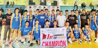 Members of the Crosspoint 17-and-under team. PHOTO COURTESY OF RICHARD GABAYOYO