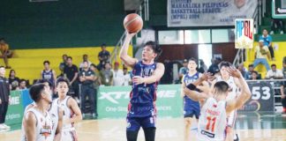 Iloilo United Royals’ Shaquille Imperial attempts a one-hander basket. MPBL PHOTO