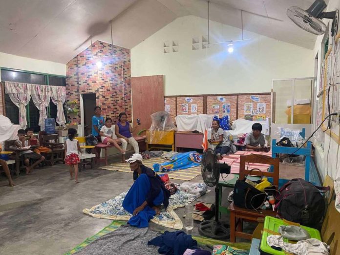 antique1_resized Residents of Sitio Cabudipa, Barangay Tamayoc in Patnongon, Antique took temporary shelter at Col. Ruperto Abellon Sr. Memorial School as water levels in Ypayo river continued to swell. ANTIQUE NEWS UPDATE/FACEBOOK PHOTO