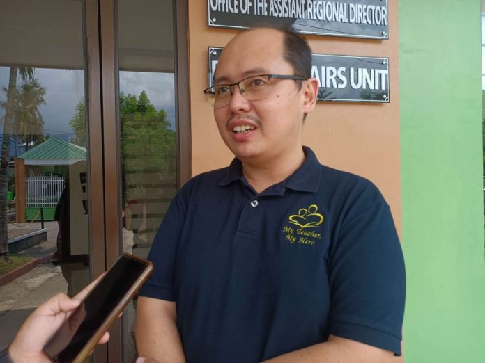 escullar_resized Hernani Escullar Jr., DepEd Region 6 Information Officer