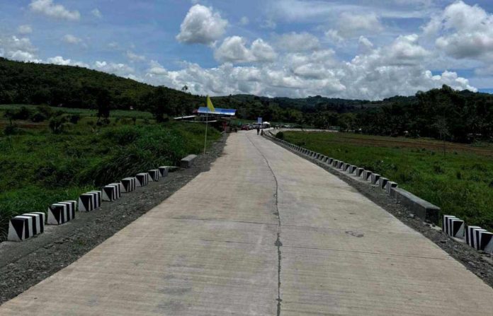 ime_remote_barangay_road_resized The newly-completed Madarag-Iprog Junction National Road links the municipality of San Enrique, Iloilo with Passi City, and is anticipated to benefit over 1,000 households across several barangays. CAPITOL PHOTO