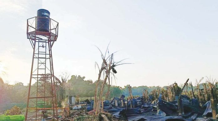 poultry_farm_resized Six unidentified armed men torched a poultry farm in Barangay SagaSa, Bago City, Negros Occidental on Monday, July 29. Bago City police said around 3,000 chickens were burned. K5 NEWS FM KABANKALAN 102.9 PHOTO