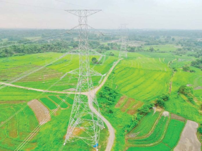 transmission_lines_resized The Department of Energy says the length of transmission lines following the completion of various projects in the past two years increased by 10 percent. This increase between 2022 and 2024 is higher than the eight-percent increase from 2009 to 2022, or in the past 13 years. NGCP PHOTO