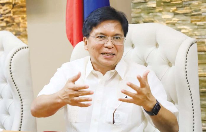 yearly_budget_resized National Irrigation Administration administrator Eddie Guillen says the agency’s proposed P200-billion yearly budget would fund projects such as the construction of high dams, solar pump irrigation initiatives, and water impounding projects, among others. NIA PHOTO