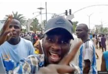 Curfew imposed in Nigerian state after ‘hunger’ protest Due to hunger, angry people protest in Kano, Nigeria. ZAHARADEEN LAWAL / BBC