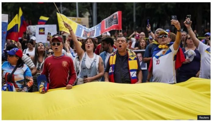 Venezuela_resized Venezuelans living in Mexico City took to the streets to protest against President Nicolás Maduro being given a third term after last month's election. REUTERS