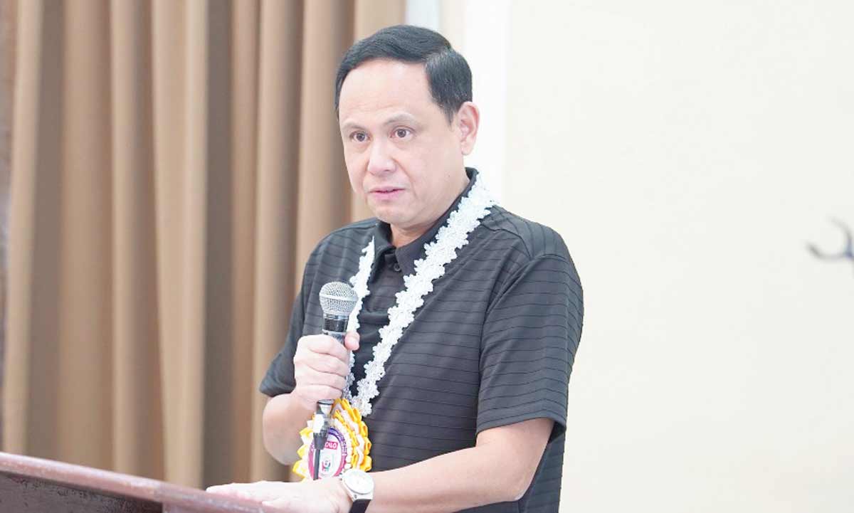 Defensor selects running mate but keeps name under wraps