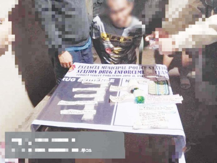 estancia_buy-bust_resized Alias “Jar-R” was found with around P364,000 worth of suspected shabu in a buy-bust operation in Estancia, Iloilo on Sunday, August 11. PHOTO COURTESY OF IPPO
