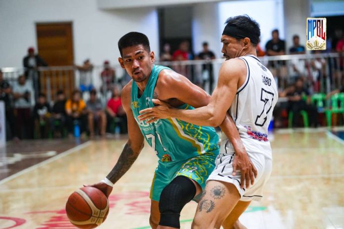 sports_Negros_resized Renz Palma spearheaded the offense in Negros Muscovados’ win over Sarangani Marlins. MPBL PHOTO