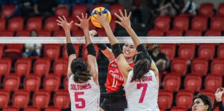 Akari Power Chargers’ Camille Victoria blocks the shot of Cignal HD Spikers’ Jackielyn Acuna. PVL PHOTO