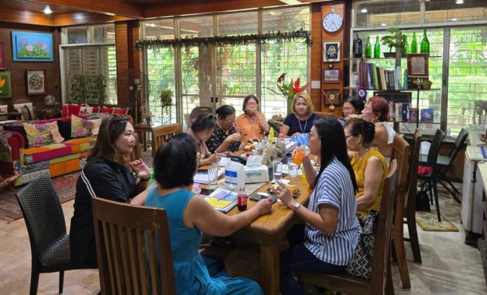 women Photo courtesy of the Soroptimist International of Bacolod