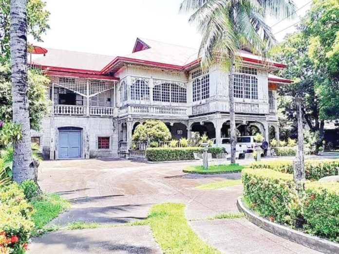 yulo_park_copy_resized Yulo’s Park, located on Rosario Street, Barangay 14, Bacolod City, received a historical marker from the National Museum on September 28, 2017. NEGROS ORIENTAL PHILIPPINES/FACEBOOK PAGE PHOTO