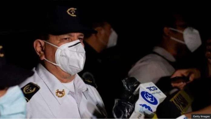 In this file photo, El Salvador’s national civil police director Mauricio Arriaza Chicas speaks with the press at the crime scene where unknown men murdered six people inside a bar in La Isla neighborhood in San Salvador. GETTY IMAGES