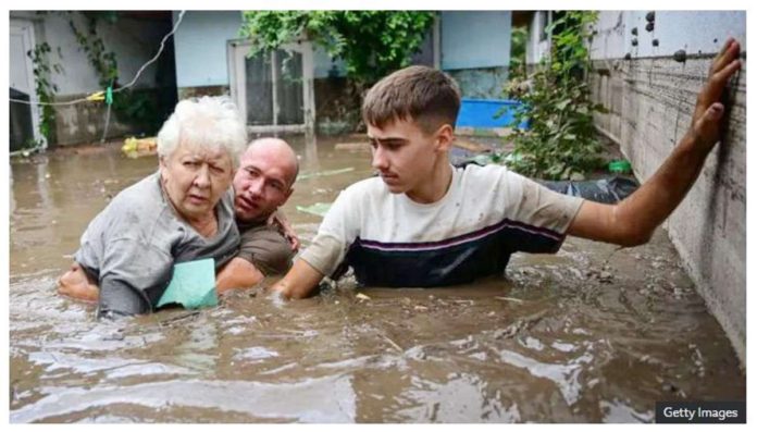 Europe_1_resized Flooding has overwhelmed Slobozia Conachi in Romania. GETTY IMAGES