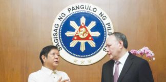 President Ferdinand Marcos Jr. reaffirms his full trust and confidence in Defense Secretary Gilberto Teodoro Jr. amid rumors that Teodoro has resigned. Marcos dismissed the “fake news”. PCO PHOTO