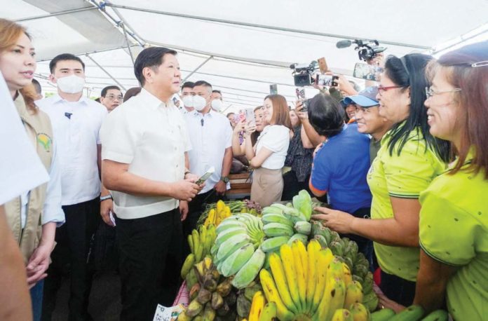 august_inflation_resized President Ferdinand R. Marcos Jr. vows to expand the Kadiwa ng Pangulo program in the Visayas and Mindanao, as well as the rollout of the African Swine Fever vaccine to ensure ample pork supply and further bring down the prices of commodities. PHILIPPINE COMMUNICATIONS OFFICE PHOTO
