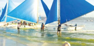 The drop in the number of foreign tourists visiting Boracay Island is attributed to the decrease of Chinese tourist arrivals and limited regional flights to Kalibo International Airport and Caticlan Airport from South Korea and Taiwan.