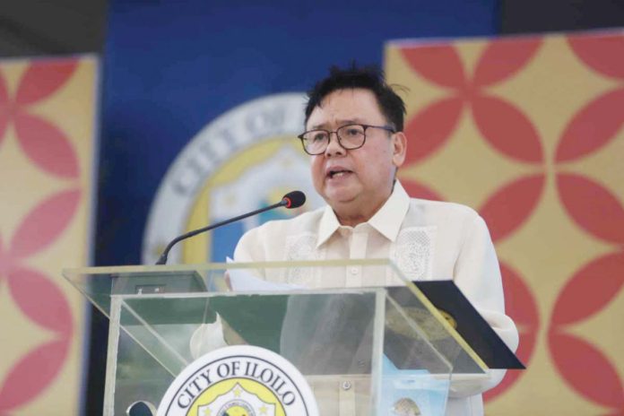 front_pic1_resized Mayor Jerry P. Treñas says Iloilo City will continue to rise and urges everyone's support to further the city’s growth and development. ARNOLD ALMACEN/ILOILO CITY MAYOR’S OFFICE PHOTO