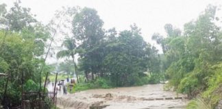 A river in Barangay Bontol, Sibalom, Antique overflowed, rendering the bridge going to the town’s Barangay Pis-anan impassable on Sunday, September 1. Antique remains under “blue alert status” on Monday, September 2, in response to the combined effects of Tropical Storm “Enteng” and the southwest monsoon. ANTIKENYO AKO/FACEBOOK PHOTO