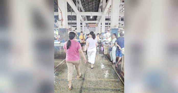kalibo vendors 1_superimposed Kalibo public market vendors want assurance from the municipal government that they will occupy the new stalls and rented spaces once the new public market is constructed and ready for occupancy.