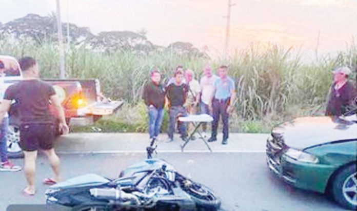 murcia_shabu1 Officers of the Murcia Municipal Police Station seized P6.8 million worth of suspected shabu from suspect Carl John Arroyo following a vehicular accident in Barangay Salvacion, Murcia, Negros Occidental on Saturday, Sept. 7. MURCIA MPS PHOTOS