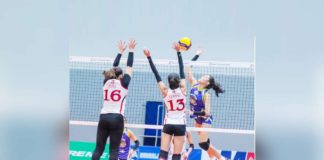 Negros-ICC Blue Hawks’ Angeliz Cosme tries to score against two Valenzuela Classy defenders. MPVA PHOTO