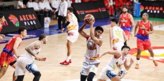 Rain or Shine Elasto Painters’ Gian Mamuyac collars the rebound. PBA PHOTO