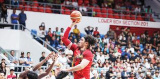 San Miguel Beermen’s June Mar Fajardo attempts a one-hander shot. PBA PHOTO 