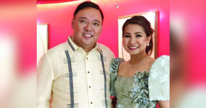 Harry 1_superimposed Harry Roque and his wife Mylah Roque. PHOTO FROM HARRY ROQUE’S FACEBOOK PAGE