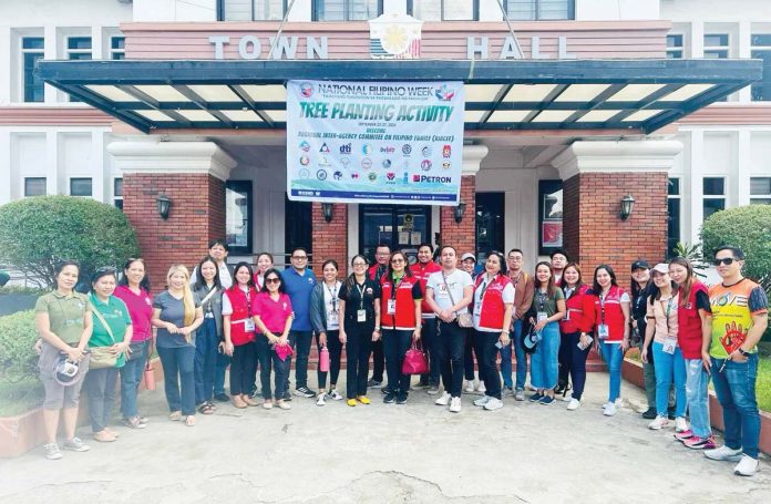 Sir-Idol-tree-planting-(1)-1 This year’s Family Week theme was “Pamilyang Tumutugon sa Pagbabago ng Panahon”. To mark it, tree planting was held in Barangay Cabugao Norte, Pavia, Iloilo on Sept. 25, participated by the local government of Pavia and regional offices of various national government agencies. Planting trees to mark Family Week was full of symbolism. It aligned with the celebration’s focus on nurturing and sustaining families in several ways. Just as families provide the foundation for individuals to grow and thrive, planting trees represents a long-term investment in future generations. Trees need care, attention, and time to mature, much like the nurturing required in family relationships. The act of planting and tending to a tree mirrors the commitment families make to raising their children and building strong familial bonds.
