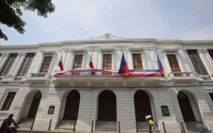 Treasury_bonds_resized The reissued 10-year Treasury bonds fetched an average rate of 5.690 percent, aligning with prevailing secondary market rates, according to the Bureau of the Treasury. PNA FILE PHOTO