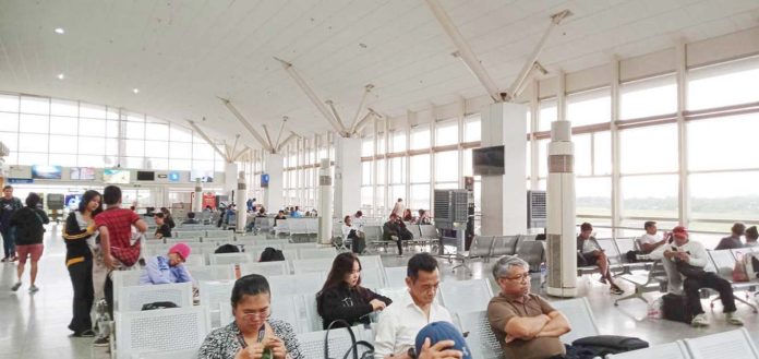Several Iloilo Airport flights were cancelled due to Tropical Storm Kristine as of 12 noon on Thursday, October 24. IME SORNITO/PN