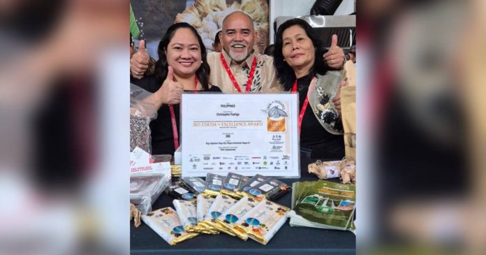 bago-slow-food Bago City represented by its Senior Tourism Operations Officer Mae Ann Furtos, along with internationally acclaimed cacao producer Cris Fadriga and organic farming advocate Gina Banowski, is part of the Philippine delegation to Terra Madre 2024 being held in Turin, Italy. Photo courtesy of The Citybridge (Bago City Newsletter)