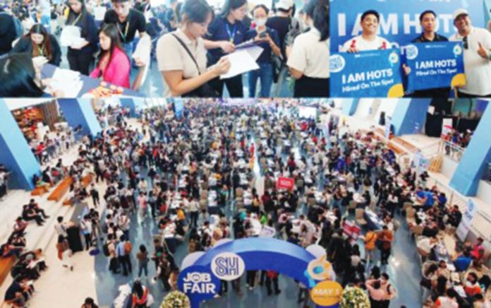 create jobs Job hunters flock to the job fair at the Mall of Asia in Pasay City. The majority of Filipinos are optimistic that the proposed amendments to the 1987 Constitution will drive economic improvements, particularly in job creation, according to a recent survey by Tangere. PNA PHOTOS BY AVITO DALAN