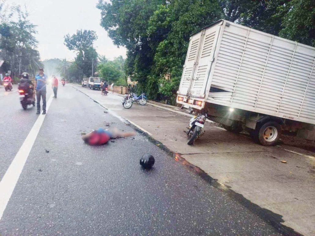 Motorcycle driver dies after crashing into wing van