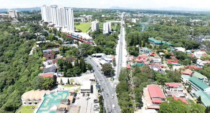 Tagaytay’s ridge has become a hotspot for property developers, with hotels, commercial, and residential projects sprouting alongside a vibrant mix of bed and breakfasts and restaurants. INQUIRER FILES