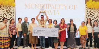 Mayor Laurence Anthony Gorriceta of Pavia, Iloilo, proudly accepts a plaque and a P50,000 cash prize as his town is honored as the “Most Senior Citizen-Friendly Municipality” in Iloilo Province. PHOTO FROM BALITA HALIN SA KAPITOLYO