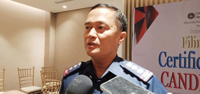 “All of our Commission on Elections offices have police assistance desks ready to address any situation. Additionally, we have standby forces near the filing venue to respond within two minutes in case of any tension, whether between supporters or candidates,” says Colonel Bayani Razalan, director of the Iloilo Police Provincial Office.