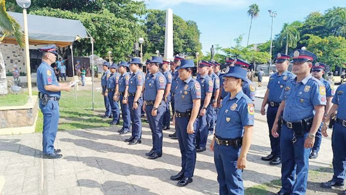 kalibo-cops-1 Kalibo police force in Aklan Province should be doubled from 66 to 140 to meet the ideal police-to-people ratio of 1:700, which is one cop for every 700 people. KALIBO MUNICIPAL POLICE STATION PHOTO