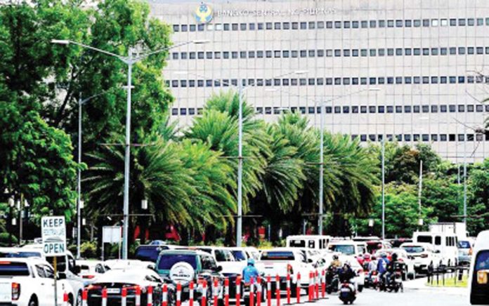 lending-standards-1 The Bangko Sentral ng Pilipinas says 80.4 percent of respondent banks maintained their lending standards for firms based on the modal approach in the third quarter of 2024. PNA FILE PHOTO