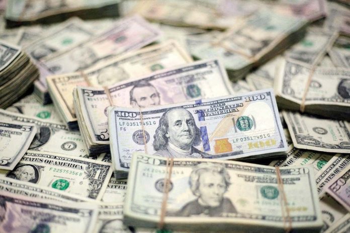 pinoys_remittance_1_resized Cash remittances from overseas Filipinos reached $22.217 billion from January to August 2024. PHOTO COURTESY OF GMA INTEGRATED NEWS