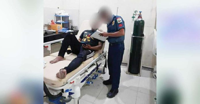 road-crash-1_superimposed Alias “Jun-Jun” (in this photo) sustained minor injuries while the driver of the tricycle died after their vehicle overturned while navigating a sharp curve in Barangay Culasi, Ajuy, Iloilo. K5 NEWS FM SARA/FACEBOOK PHOTO