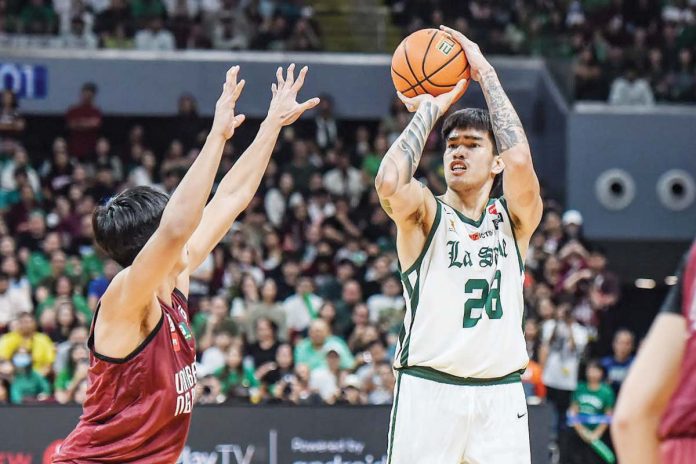 sports_DLSU_resized Kevin Quiambao is currently the leader in the men’s basketball MVP race with his 87.571 statistical points. UAAP PHOTO