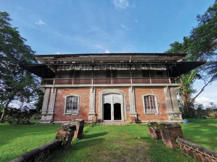 ancestral_house_1_resized The historic General Aniceto Lacson ancestral house in Talisay City, Negros Occidental was constructed in 1880. This was once the seat of the Cantonal Republic of Negros, established after the Spaniards surrendered to Negrense revolutionary leaders General Aniceto Lacson and General Juan Araneta. NATIONAL MUSEUM OF THE PHILIPPINES – ILOILO PHOTO