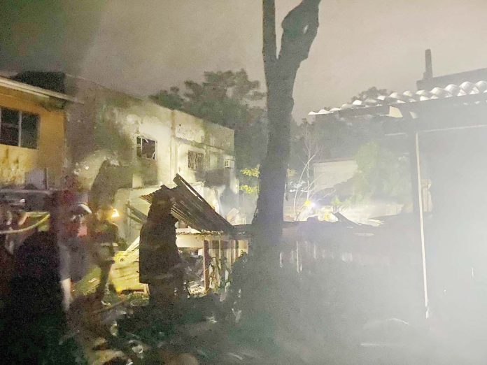 bacolod-fire A fire that broke out in Purok Masinadyahon, Barangay Pahanocoy, Bacolod City on Wednesday night, November 27, razed four houses, with damage pegged at around P229,700. BFP-BACOLOD PHOTO