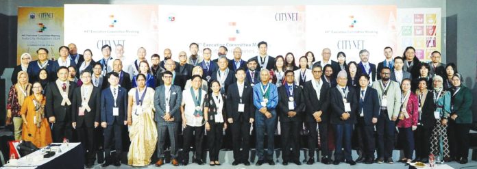 44TH CITYNET EXECOM MEETING. High profile officials from Asia-Pacific region gathered at the Iloilo Convention Center in Iloilo City to kick off the 44th CityNet Executive Committee (ExeCom) Meeting on Monday, Nov. 18. Mayor Jerry P. Treñas, who is a member of ExeCom but on medical leave, was represented by Vice Mayor and Acting Mayor Jeffrey Ganzon. The meeting, themed "Living the Sustainable Development Goals (SDGs): A Shared Future for All," underscores a unified commitment to achieving the SDGs and promoting urban sustainability through collaboration and innovation. ILOILO CITY GOVERNMENT PHOTOS