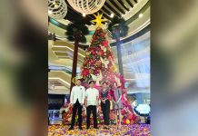 ‘PAGTILILINGUB’: Festive Walk Iloilo weaves joy this holiday season; 20ft. Christmas tree showcases woven masterpieces Festive Walk Iloilo ushers in the holiday season with a heartwarming celebration at the grand launch of “pagtililingub” led by Iloilo City Acting Mayor Jeffrey Ganzon, Regional Director Crisanta Marlene Rodriguez of the Department of Tourism – Region 6, Megaworld Lifestyle Malls Cluster General Manager Mikee Vivo, and Festive Walk Iloilo General Manager Karmela Jesena. This holiday season, guests can explore an expansive collection of handmade weavings, unique Ilonggo products, and much more, making Festive Walk Iloilo the ultimate destination for holiday shopping and celebration.