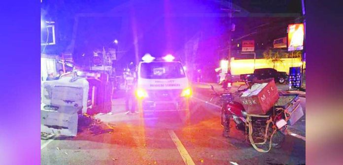 trike-vs-motorcycle-1_superimposed Two laborers and a fish vendor were injured when a tricycle and a motorcycle collided on Monday, Nov. 11, in Barangay San Angel, San Jose, Antique. Photo courtesy of K5 NEWS FM SAN JOSE 95.7