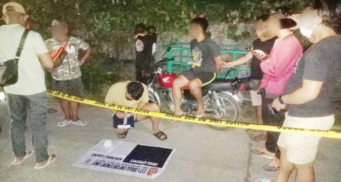 Police arrested two high-value individuals during an anti-illegal drug operation in Barangay Calumpang, Molo, Iloilo City and confiscated around P510,000 worth of suspected shabu. CDEU/ICPO PHOTO